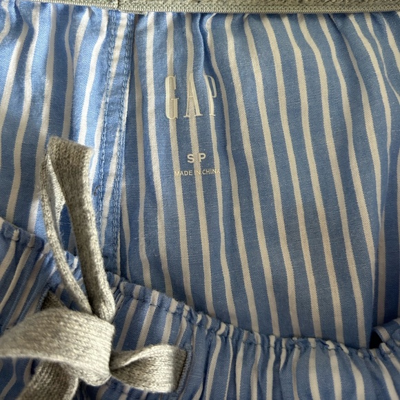 GAP men’s blue and white striped pajama pants - Picture 3 of 3